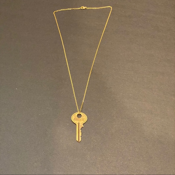 Giving Key Necklace - Picture 2 of 2